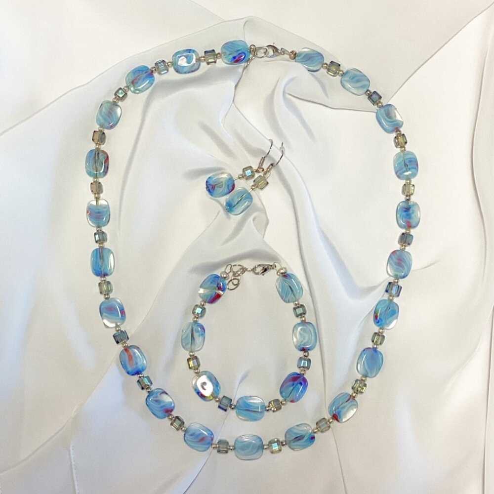 Aqua Blue Swirl Bead Necklace Set